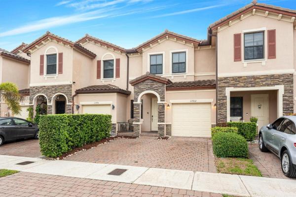 Gardens By The Hammocks, 11762 SW 151st Ave, The Hammocks, Florida 33196, image 2