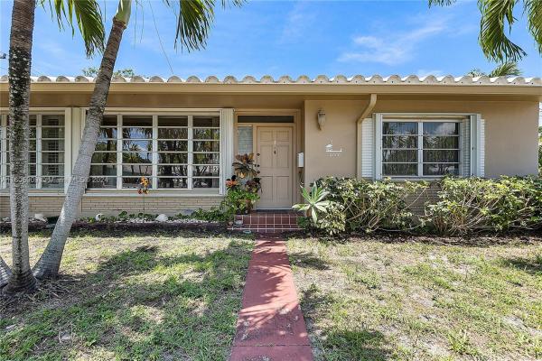 Lauder Gate, 2000 NE 17th Ct, Fort Lauderdale, Florida 33305, image 1
