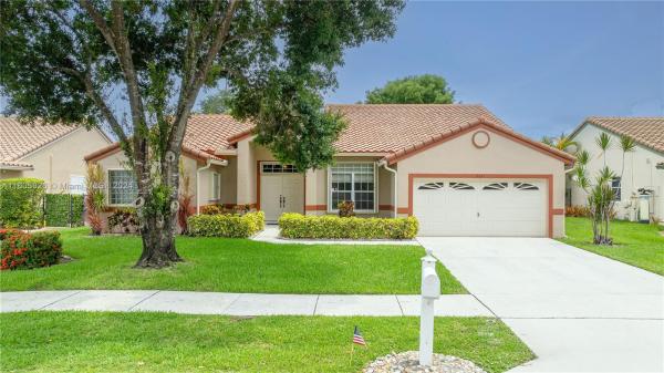 Nob Hill Palms, 9671 SW 14th Pl, Davie, Florida 33324, image 1