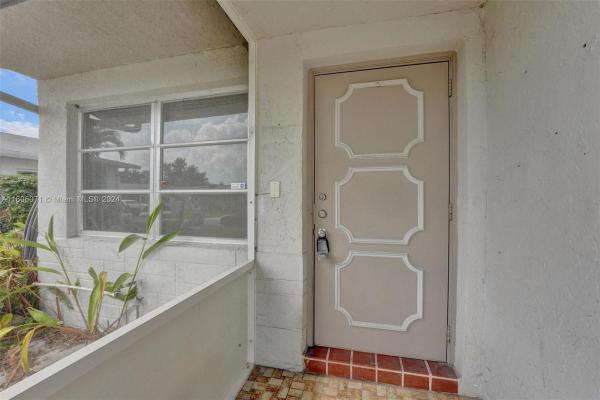 Cypress Lakes, 3319 Americo Dr, West Palm Beach, Florida 33417, image 3