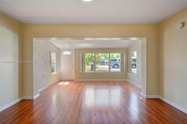 Hollywood Pines, 6231 Flagler St, Hollywood, Florida 33023, image 2