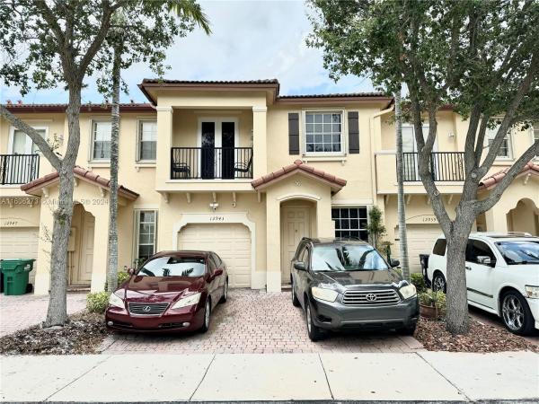 Tuscany Village, 12943 SW 133rd St, Three Lakes, Florida 33186, image 3