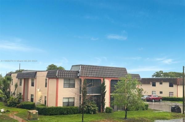 Monterey, 20800 NE 8th Ct #206-17, Ives Estates, Florida 33179, image 1