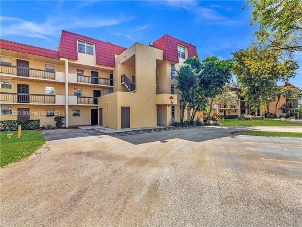 Foxcroft, 3490 Foxcroft Rd #B107, Miramar, Florida 33025, image 2