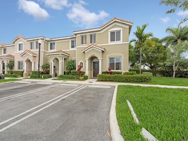 Towns At Seascape, 2475 SE 10th St #2475, Homestead, Florida 33035, image 2