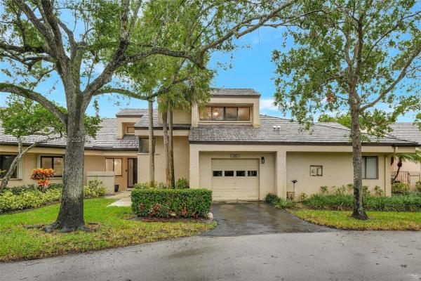 Chelsea At Jacaranda, 9262 Chelsea Dr N, Plantation, Florida 33324, image 1