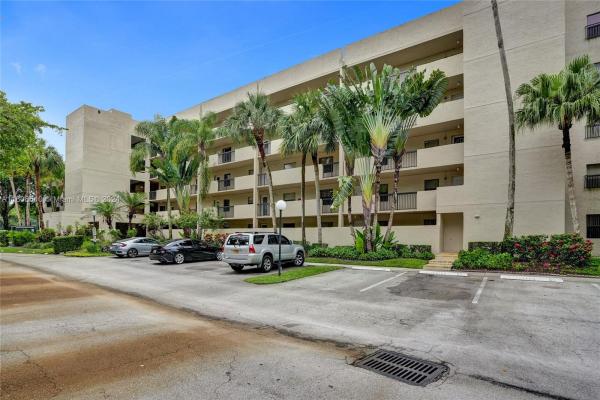 Tradewinds, 3000 NW 42nd Ave #B305, Coconut Creek, Florida 33066, image 1