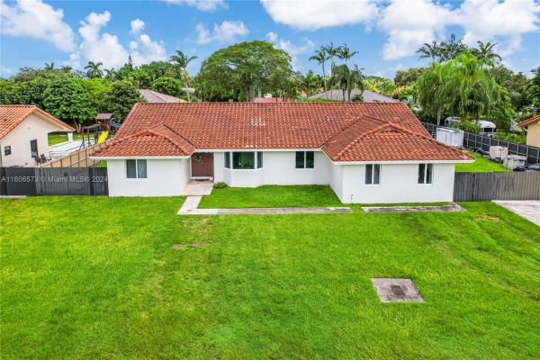 Redavo Estates, 18761 SW 294th Ter, Leisure City, Florida 33030, image 1