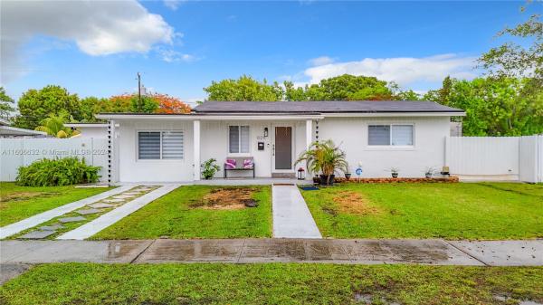 South Coral Homes, 10211 Martinique Dr, Cutler Bay, Florida 33189, image 1