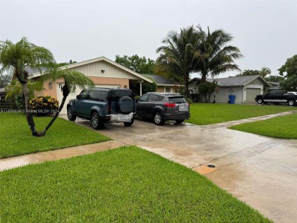 Palm Beach Colony, 849 Camellia Dr, Royal Palm Beach, Florida 33411, image 3