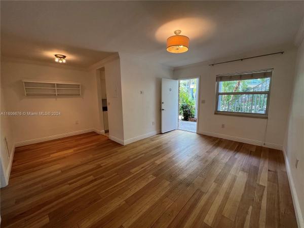 Sunrise Club, 100 Sunrise Dr #10, Key Biscayne, Florida 33149, image 3