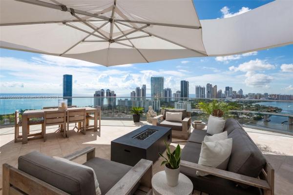Turnberry Isle North, 19707 Turnberry Way #TS-3, Aventura, Florida 33180, image 1