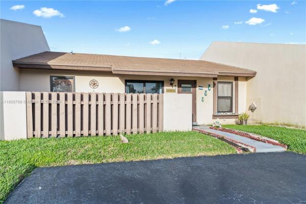 Devon Aire Villas, 12011 SW 110th St Cir E, Kendall, Florida 33186, image 1