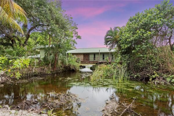 Chateau Artisan, 26251 SW 162nd Ave, Redland, Florida 33031, image 1