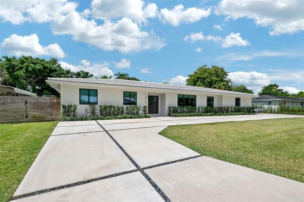 Hillary Estates, 7510 SW 163rd St, Palmetto Bay, Florida 33157, image 1
