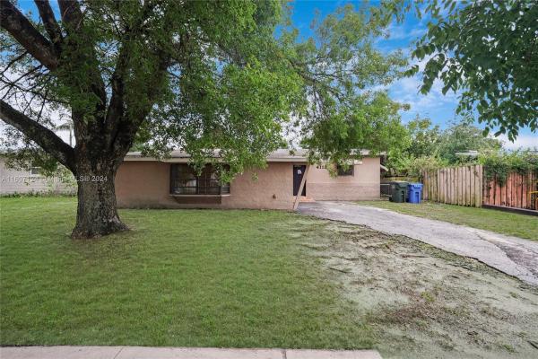 Twin Lakes South, 4118 NW 12th Ter, Oakland Park, Florida 33309, image 1