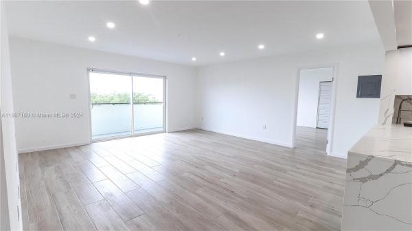 Creek Towers & Yacht Club, 8024 Tatum Waterway Dr #5B, Miami Beach, Florida 33141, image 2