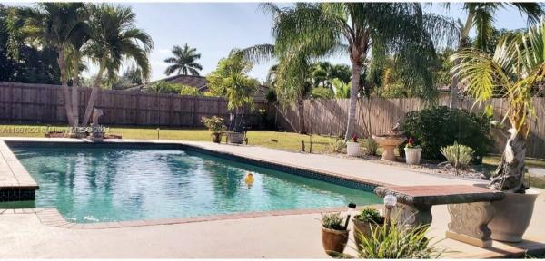Oak South Estates, 12926 SW 211th Ter, South Miami Heights, Florida 33177, image 3