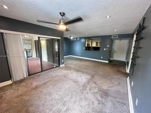 Quatraine, 20065 NE 3rd Ct #02, Ives Estates, Florida 33179, image 2