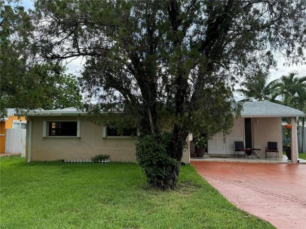 Sunshine Park Estates, 2420 N 62nd Ave, Hollywood, Florida 33024, image 1