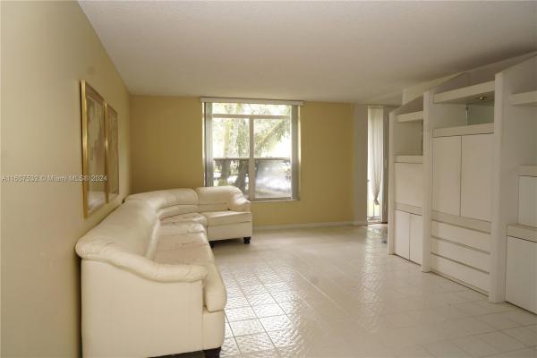 International Village At Inverrary, 3660 Inverrary Dr #2J, Lauderhill, Florida 33319, image 1