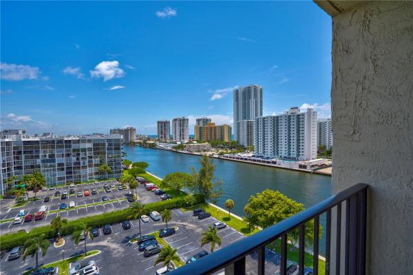 Towers Of Oceanview South, 600 Parkview Dr #1119, Hallandale Beach, Florida 33009, image 2