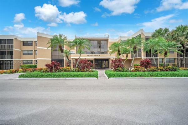 Country Club Village, 16400 Golf Club Rd #109, Weston, Florida 33326, image 1