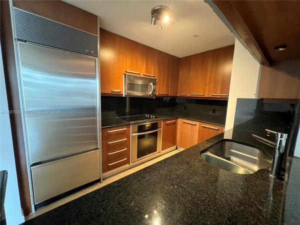 Carbonell, 901 Brickell Key Blvd #601, Miami, Florida 33131, image 2