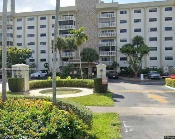 Canongate, 800 NE 195th St #619, Ives Estates, Florida 33179, image 1
