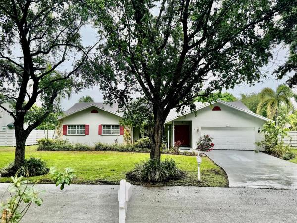 Turtle Creek, 15243 SW 146th Ter, Country Walk, Florida 33196, image 2