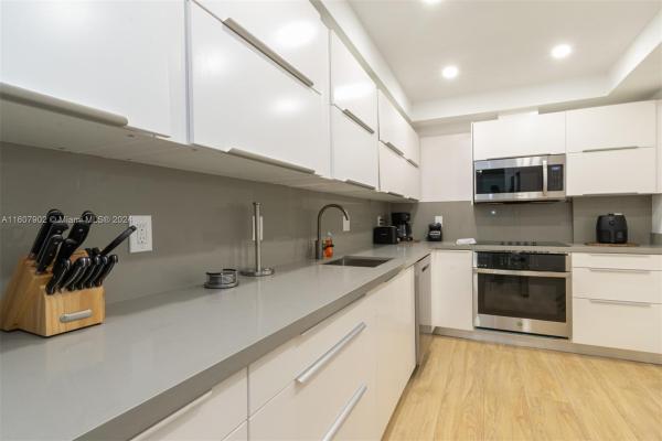 Tides On Hollywood Beach, 3801 S Ocean Dr #9P, Hollywood, Florida 33019, image 1