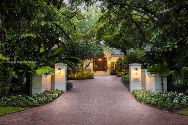 Helms Country Estates, 10820 SW 69th Ave, Pinecrest, Florida 33156, image 3