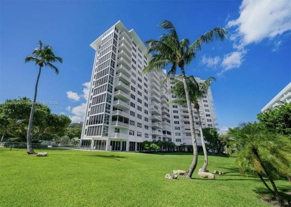 Island House, 200 Ocean Lane Dr #907, Key Biscayne, Florida 33149, image 1