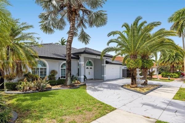 14310 SW 29th St, Unincorporated Dade County, Florida 33175, image 2