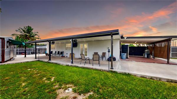 Leisurewood Manor, 15623 SW 292nd Ter, Leisure City, Florida 33033, image 2