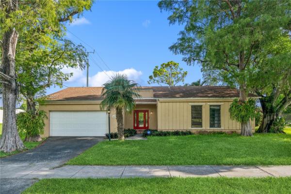 Sunset Park Town Houses, 10251 SW 80th St, Kendall, Florida 33173, image 1