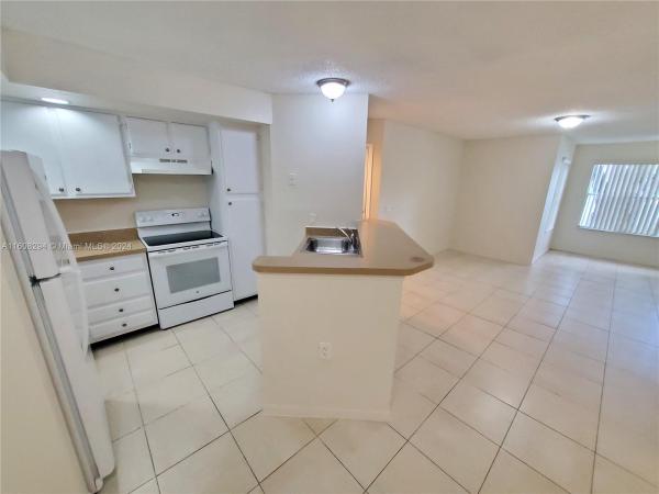 Ponte Verde At Palm Beach Lakes, 1401 Village Blvd #215, West Palm Beach, Florida 33409, image 1