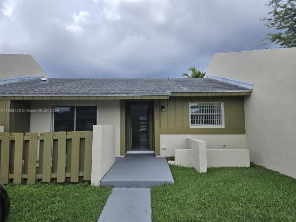 Devon Aire Villas, 11013 SW 125th Ave, The Crossings, Florida 33186, image 1