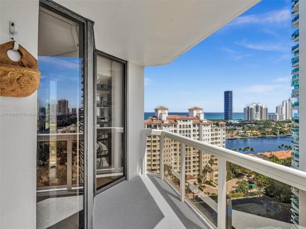The Landmark, 20185 E Country Club Dr #1904, Aventura, Florida 33180, image 1