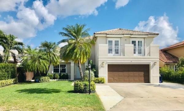 Lago Mar South, 8353 SW 161st Pl, Kendall, Florida 33193, image 3
