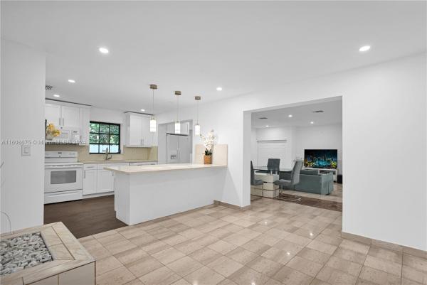 Brickell Hammock, 461 SW 25th Rd, Miami, Florida 33129, image 2