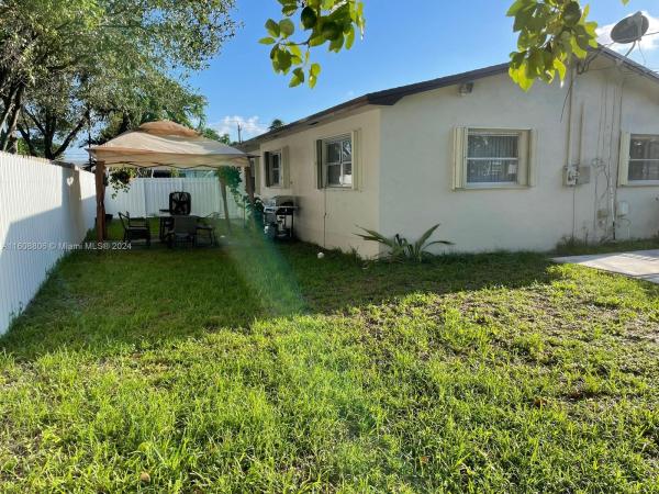 Beverly Park, 6232 Dawson St, Hollywood, Florida 33023, image 3