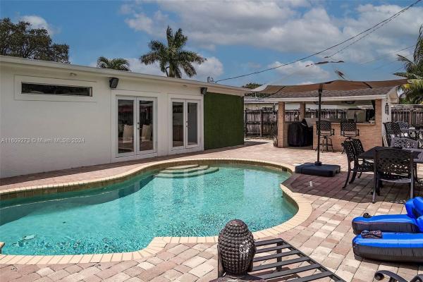 Pembroke Ranches, 7151 SW 14th St, Pembroke Pines, Florida 33023, image 1