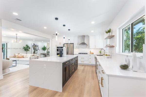 Hollywood Lakes, 1359 Tyler St, Hollywood, Florida 33019, image 3