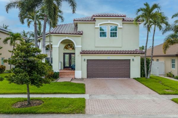 Chapel Lake Estates, 1041 NW 185th Ave, Pembroke Pines, Florida 33029, image 1