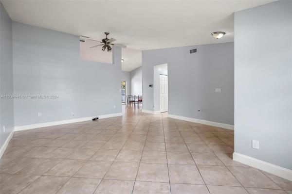 Forest View, 13520 SW 181st St, Richmond West, Florida 33177, image 2
