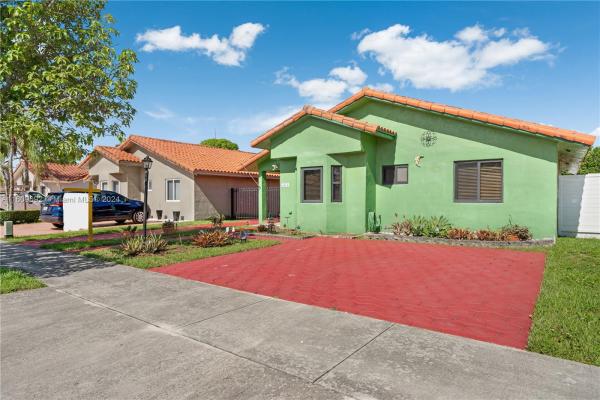 Kendale Lakes No HOA, 5474 SW 145th Ave, Kendale Lakes, Florida 33175, image 3