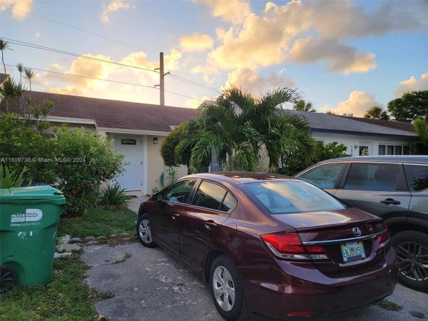 Del Prado Gardens, 18046 NW 41st Pl, Miami Gardens, Florida 33055, image 1
