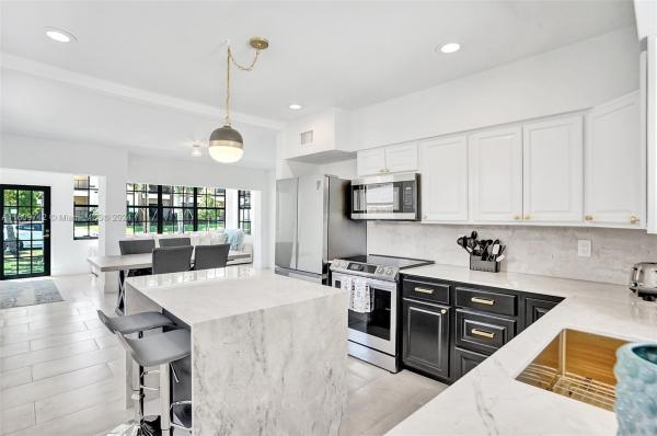 Lauderdale Gardens, 541 NE 14th Ct, Fort Lauderdale, Florida 33304, image 1