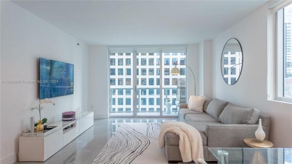 500 Brickell East, 500 Brickell Ave #2110, Miami, Florida 33131, image 2